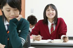 漫画や声優などを学びたい人のための学校法人安達学園