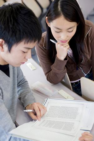 ネイティブ講師とスカイプ英会話で英語を上達させる